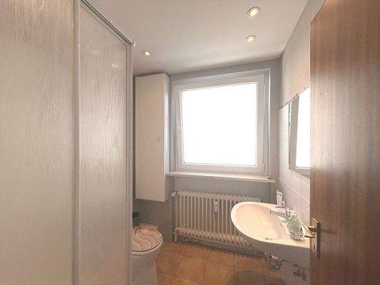 Duschbad mit Fenster