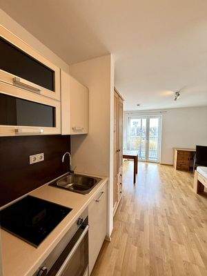 Diele mit Einbauküche