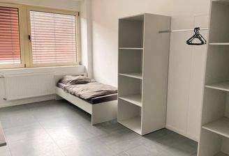 Zimmer mieten Stuttgart günstig flexibel auf Zeit bei urbanbnb 3.jpeg