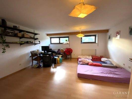 Blick in den Hobbyraum im KG