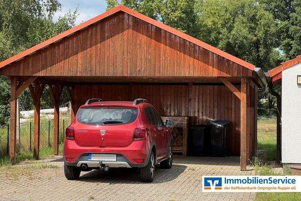 großer Doppelcarport