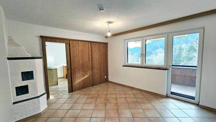 Wohnzimmer mit Balkon, 3-Zimmer-Wohnung mit Stellplatz, Thiersee Kirchdorf