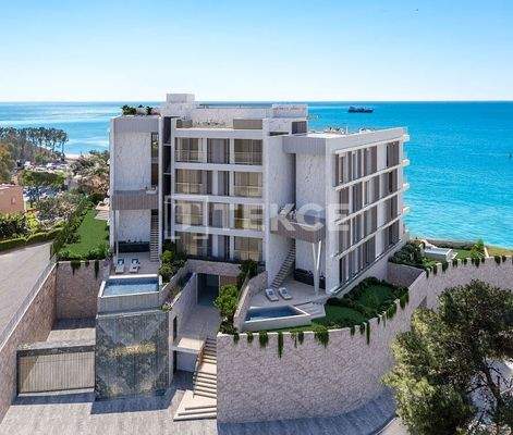 Elegant Apartments with Pool in a Prime Area of Málaga