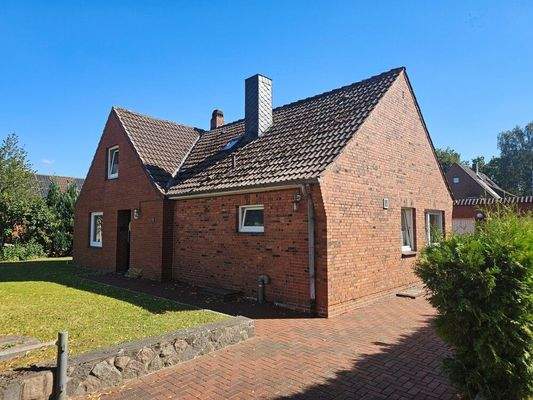 seitliche Vorderansicht von rechts