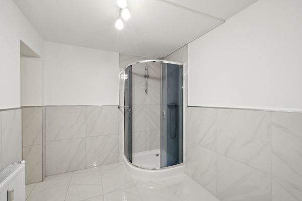 Bad Einliegerwohnung