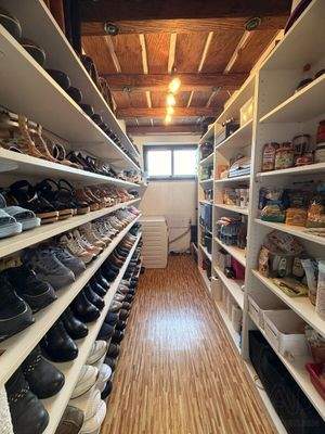 Garderobe mit Badoption