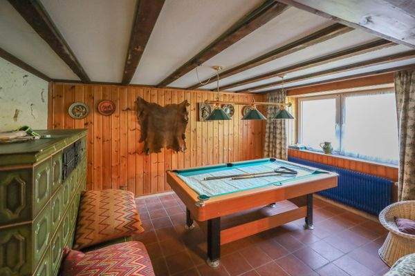 Untergeschoss Hobbyraum/Kachelofen