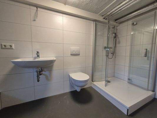 Keller: Bad mit Dusche