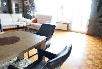 Ihr großer Wohnbereich