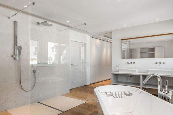 Foto 15 - Bild Bad in Masterbedroom 2.jpg