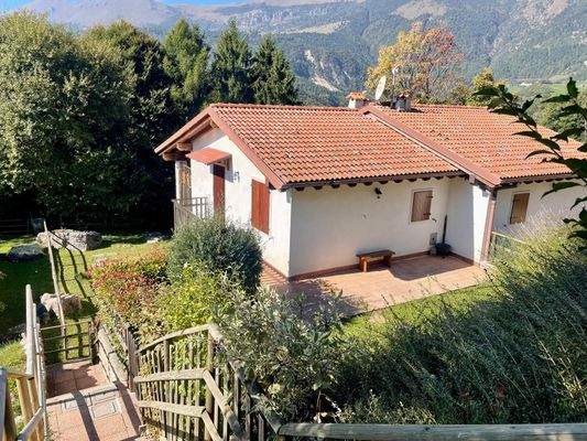 WhatsApp Image 2025-10-08 at 16.36.49 (2).jpeg