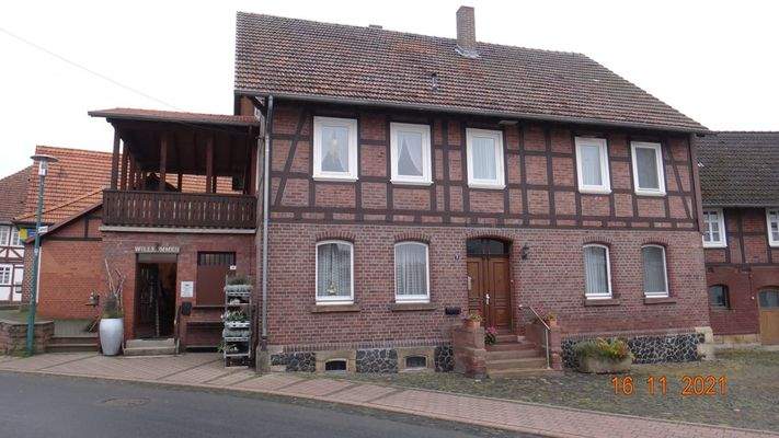 A Haupthaus mit Anbau Gewerbe