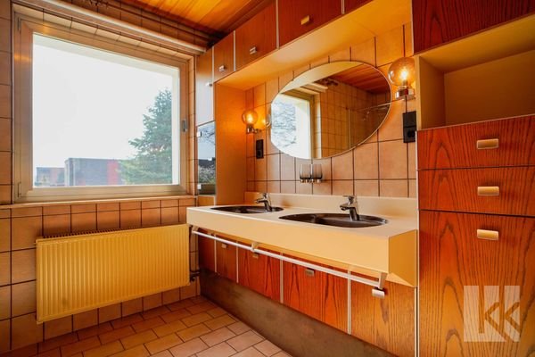 Badezimmer EG