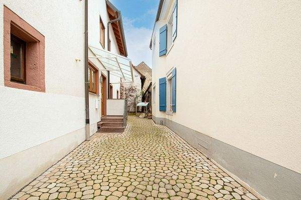 KFZ-Stellplatz im Freien