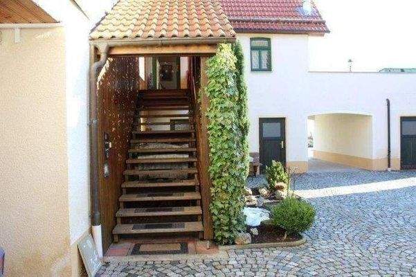 Aufgang zur Verkäufer- Wohnung