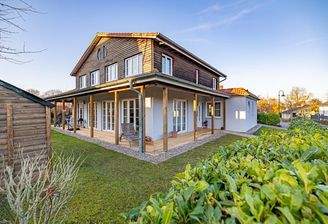 Moderne Doppelhaushälfte in gefragter Lage