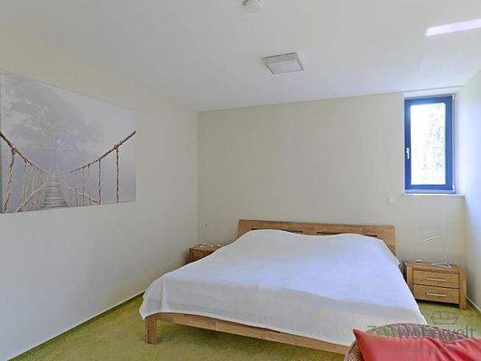 Blick ins Schlafzimmer