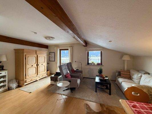 Wohnzimmer Wohneinheit DG