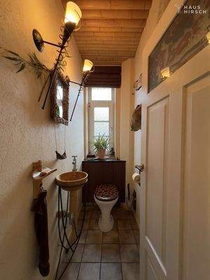 1. OG Gästetoilette