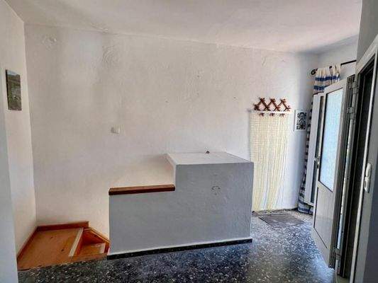 Kreta, Kritsa: Drei-stöckiges Dorfhaus mit zwei Schlafzimmern und schöner Aussicht