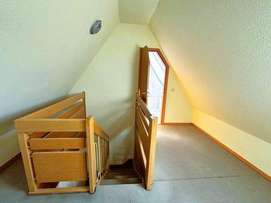 Treppe und Flur Ebene 2