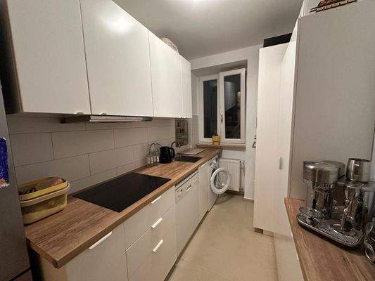 WhatsApp Image 2025-11-18 at 23.14.58 (11).jpeg