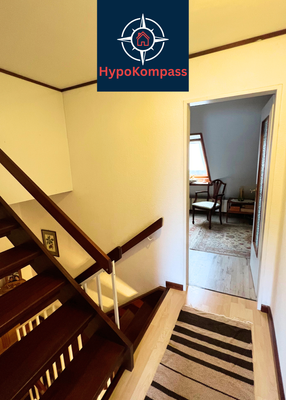 Flur im Dachgeschoss.png