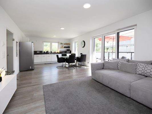 Wohn-Ess-Kochbereich (I. OG)