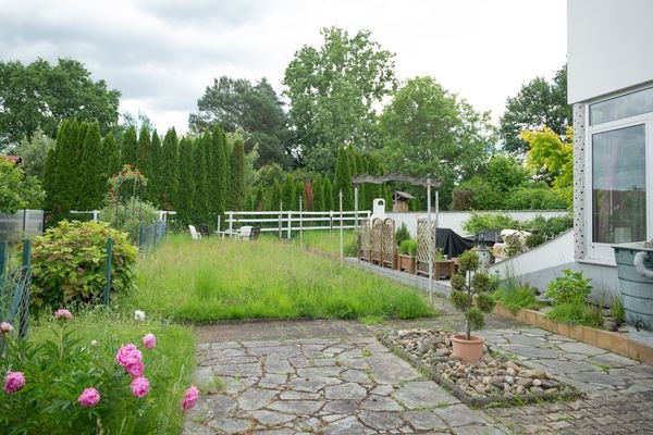 Terrasse und Garten