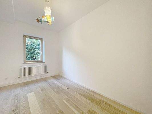 Großzügiges Kinderzimmer