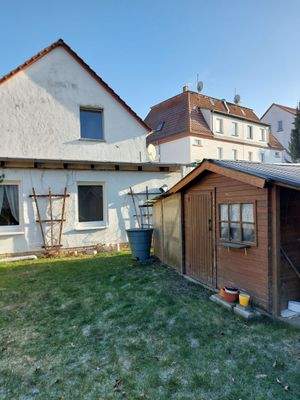 031 - Sicht auf Hinterhaus und Gartenhaus