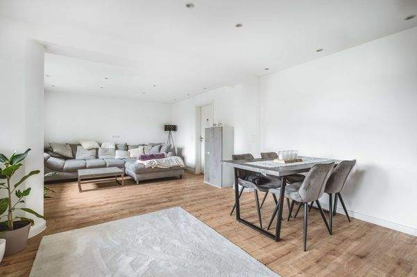 Wohn- & Esszimmer 1. OG