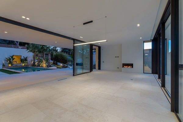 Claire Martin Lluna 23-15-2.JPG