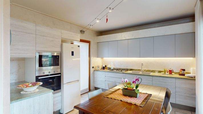 MT-002-195-Villa-singola-vista-lago-Polpenazze-del