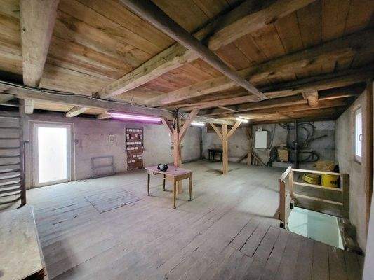 Flächen über der Garage