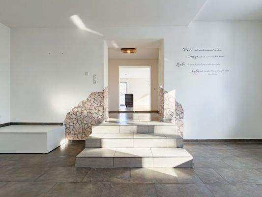 Zugang vom Wohnzimmer zur Küche 