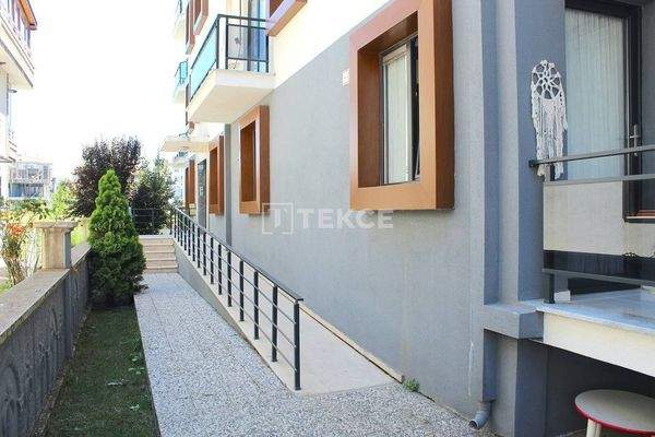 Real Estate Close to the Beach and All Amenities in Yalova