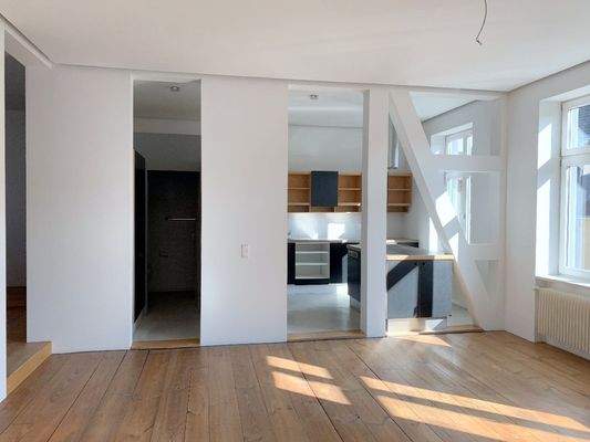 Blick vom Essbereich in die Küche