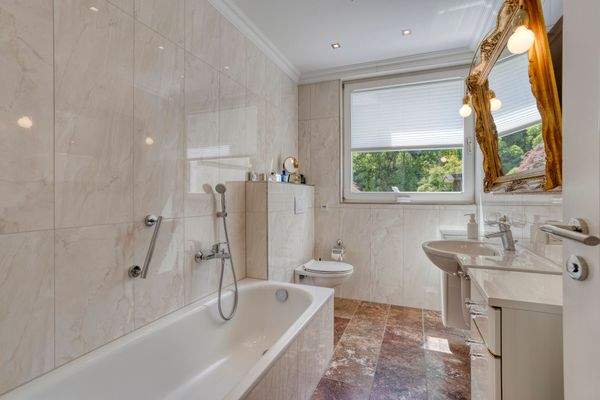 Badezimmer - Erdgeschoss