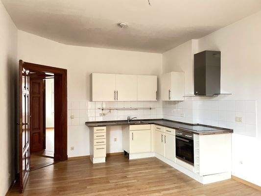 Küche mit Einbauküche(1).JPG