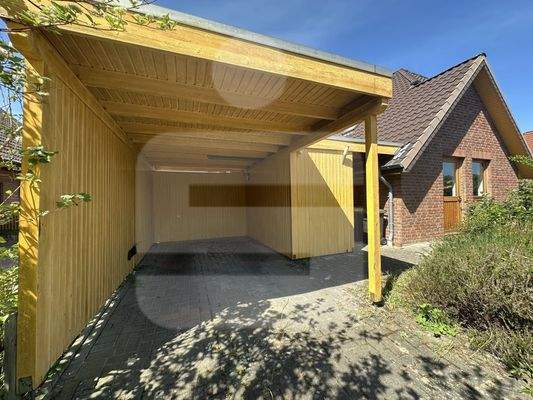 Carport mit Geräteraum