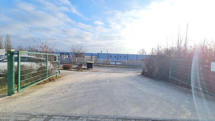 Einfahrt Grundstück