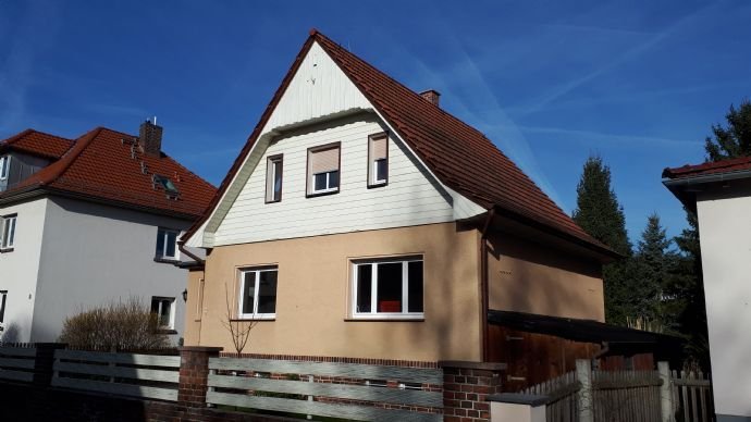 Haus mit 978qm Grundstück in beliebter Wohngegend in Bad Klosterlausnitz