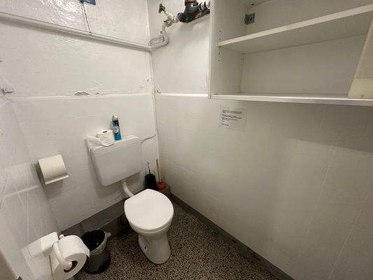 WC im Keller