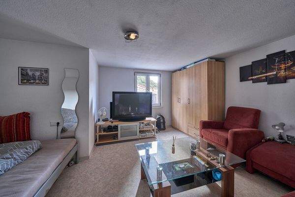 Wohn- und Schlafzimmer WE II EG