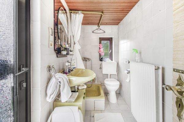 Badezimmer im Dachgeschoss