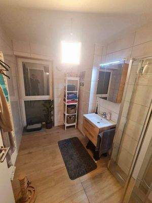 Bad mit Dusche