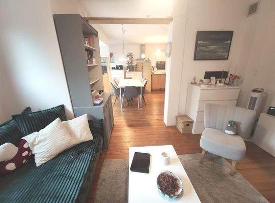 Wohn- /Esszimmer mit offener Küche Bild 9