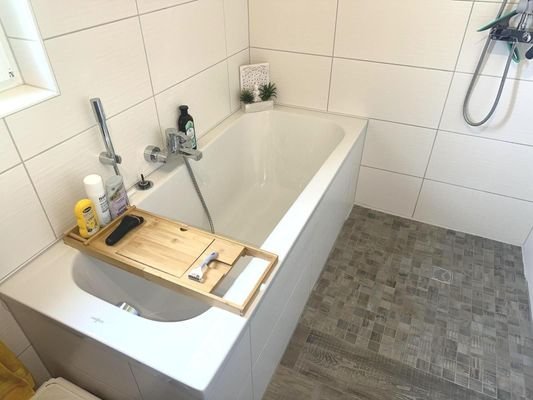 EG_Tageslichtbad mit Wanne