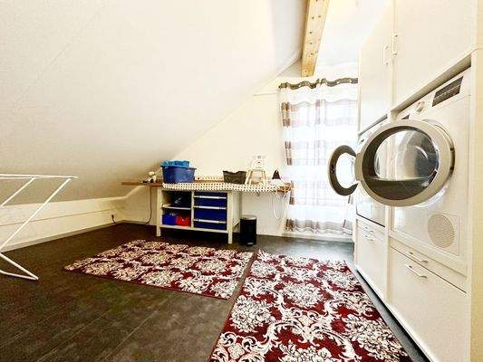 DG - Arbeits- oder Kinderzimmer 1